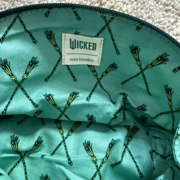 NWT Vera Bradley Wicked Cosmetic Bag - Bewitching Green - Picture 2 of 3